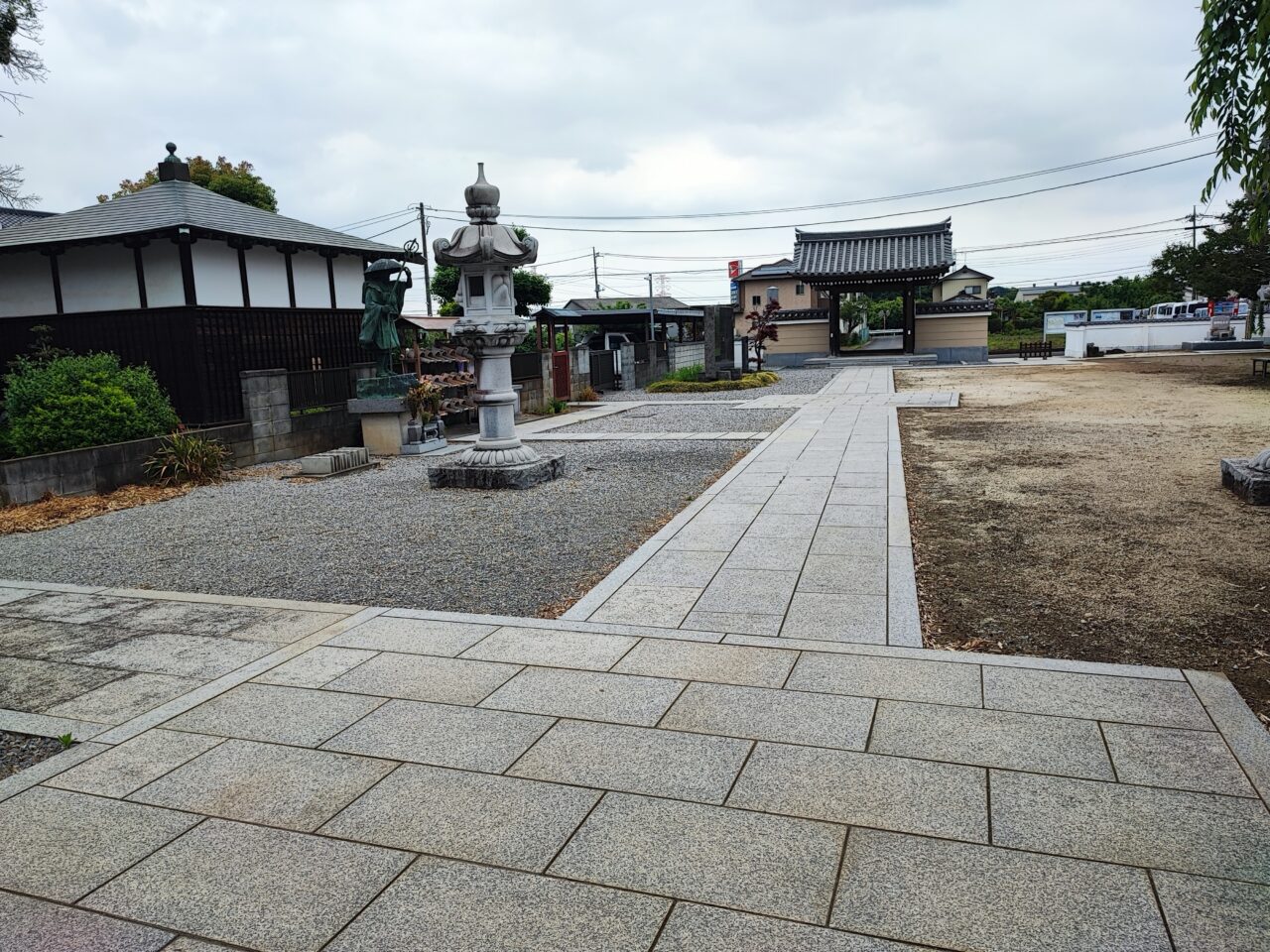 安楽寺と福ねこ縁日