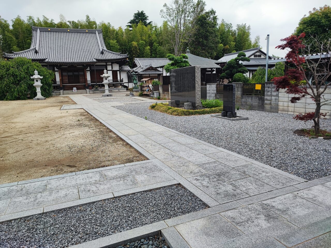 安楽寺と福ねこ縁日