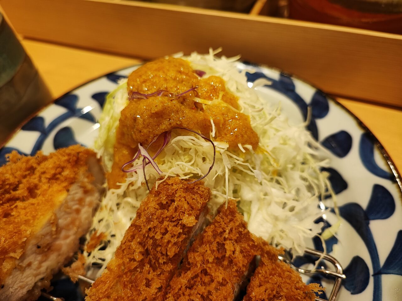 「厚切とんかつよし平 白岡店」オープン