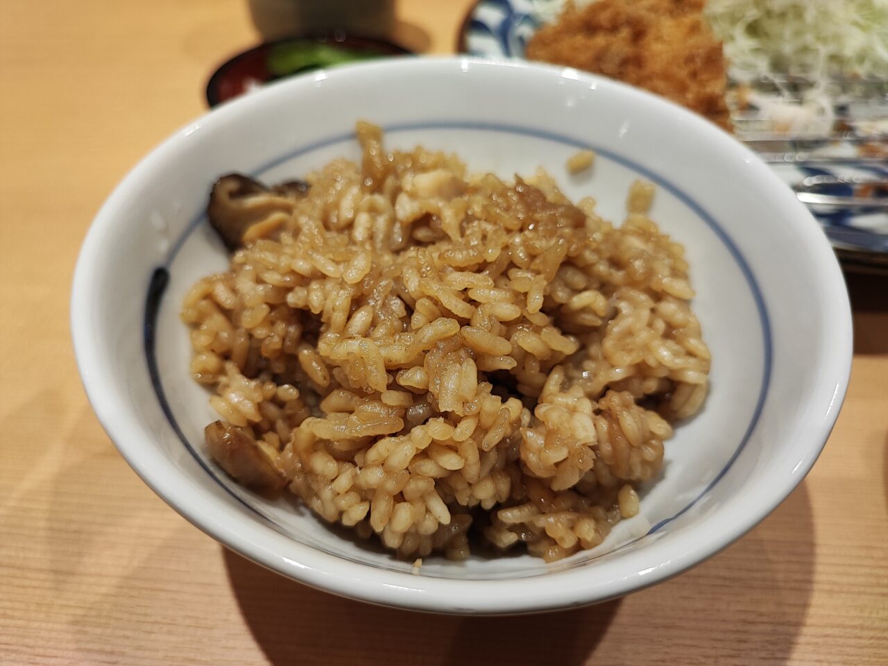 「厚切とんかつよし平 白岡店」オープン