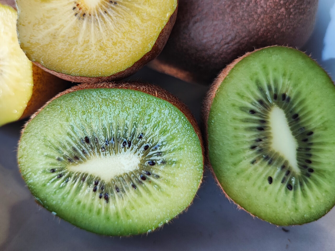 榎本フルーツファームのキウイの販売