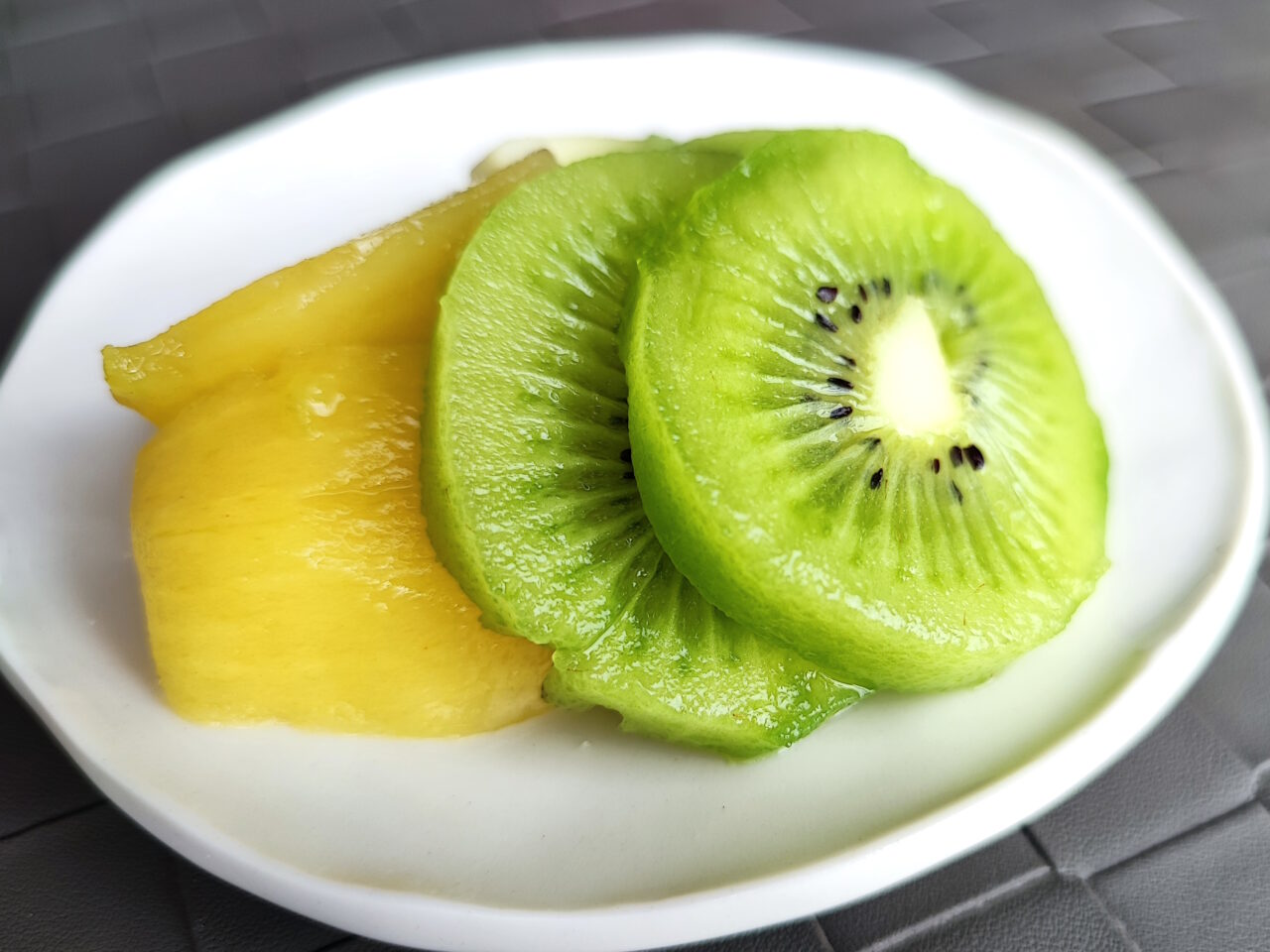 榎本フルーツファームのキウイの販売