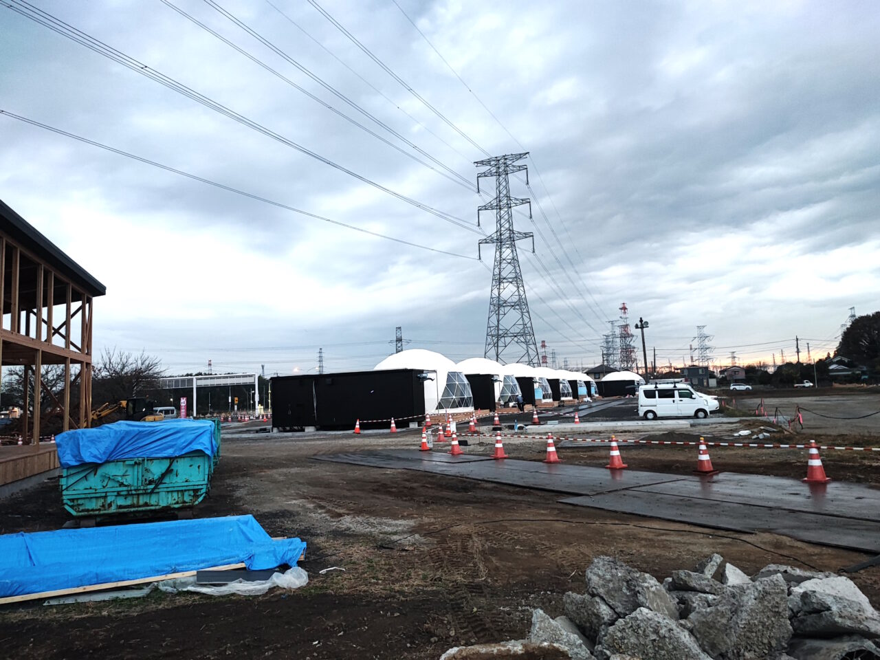 東武動物公園 エリア最大級のグランピング施設
