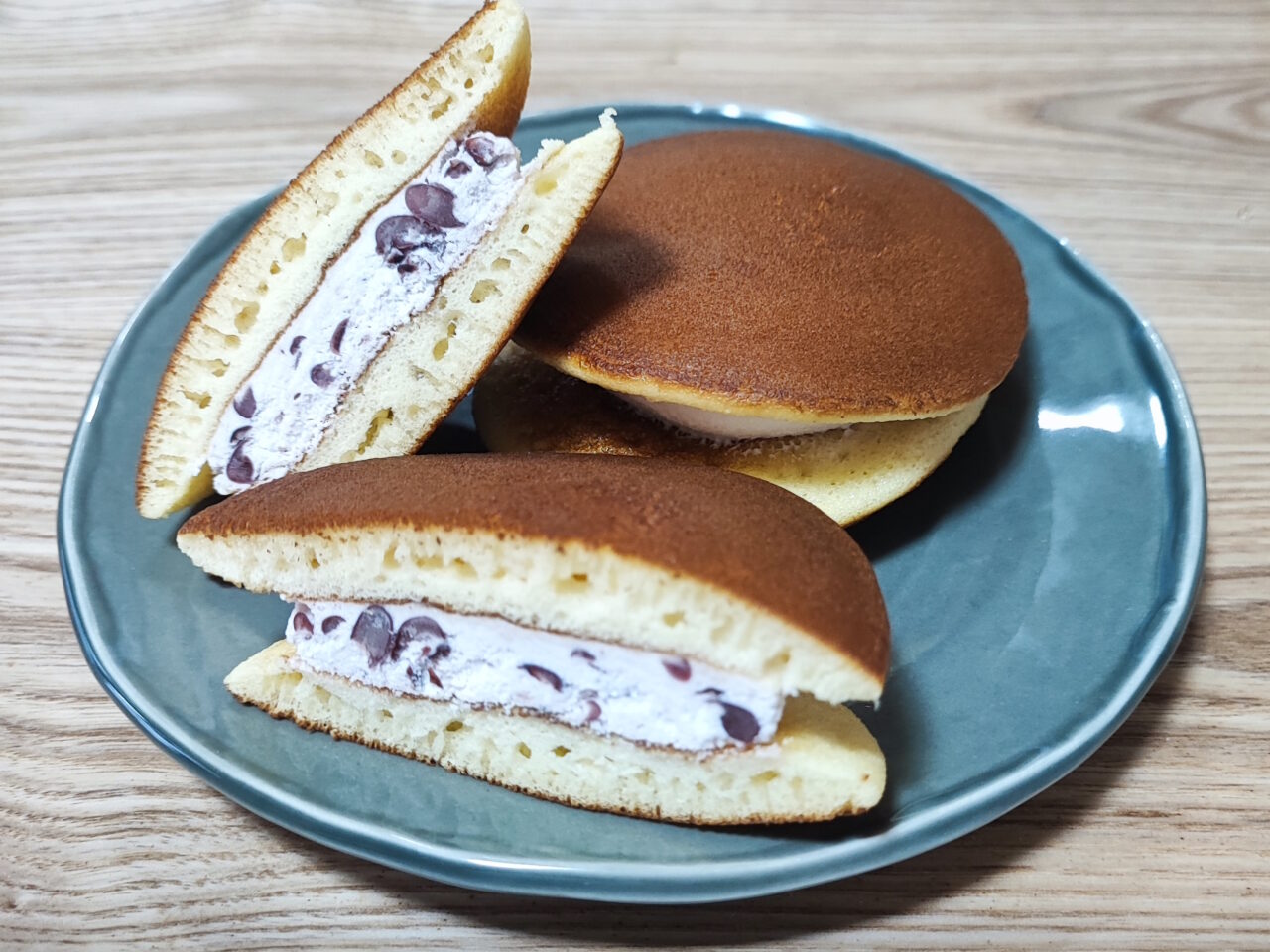 和菓子 みか登(みかど)生クリームどら焼き