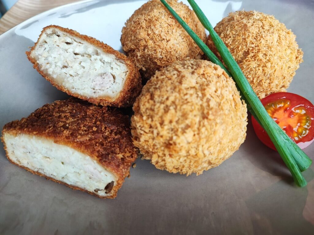 わたなべ精肉の自家製コロッケ