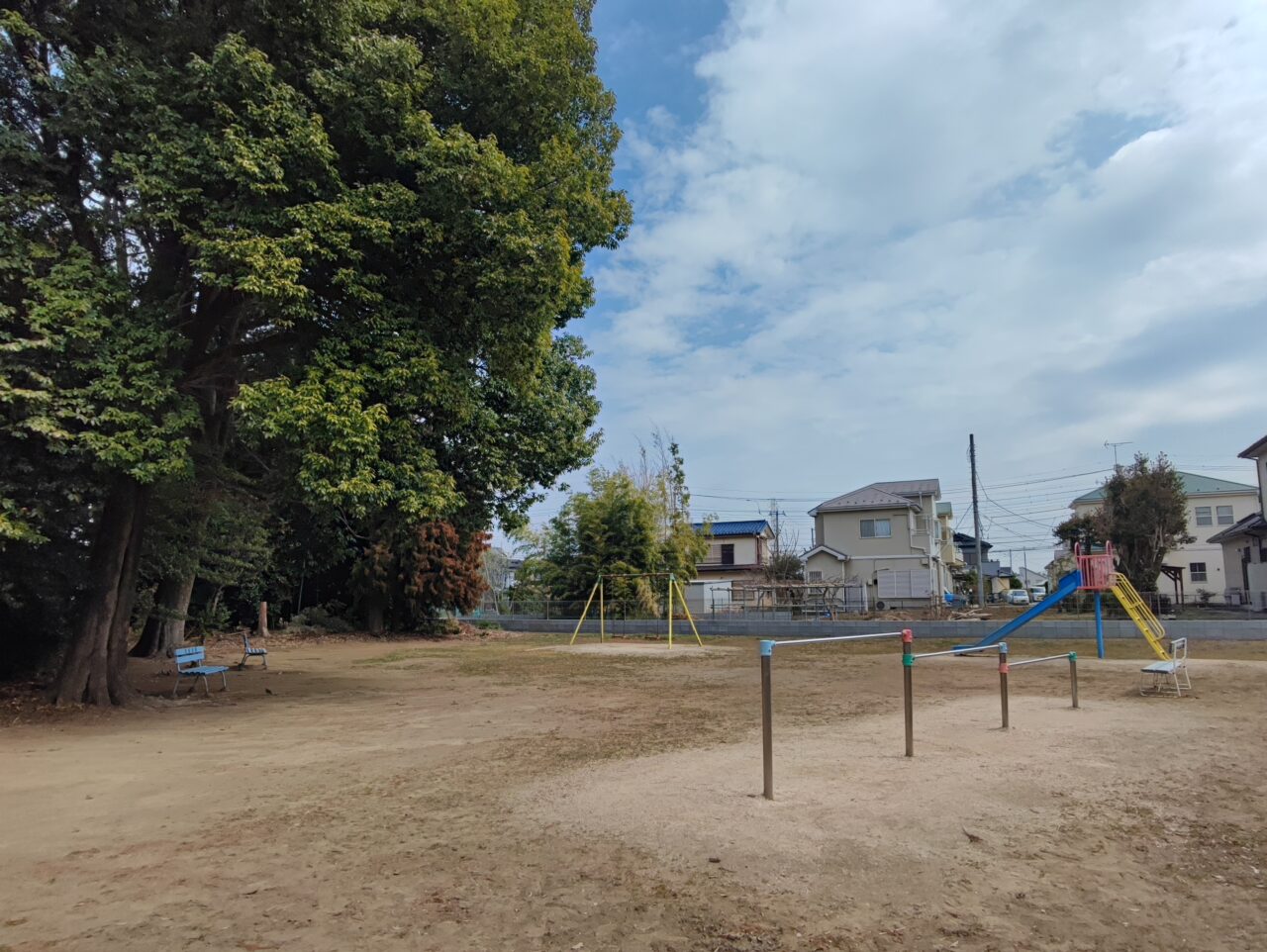 高岩天満神社の境内にて「大杉神社春まつり」