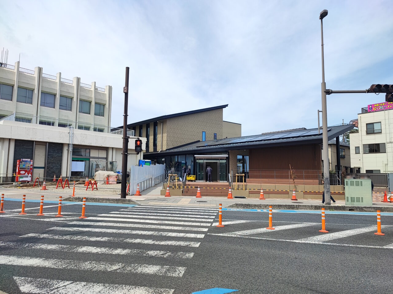 埼玉りそな銀行 蓮田支店」新築移転オープン