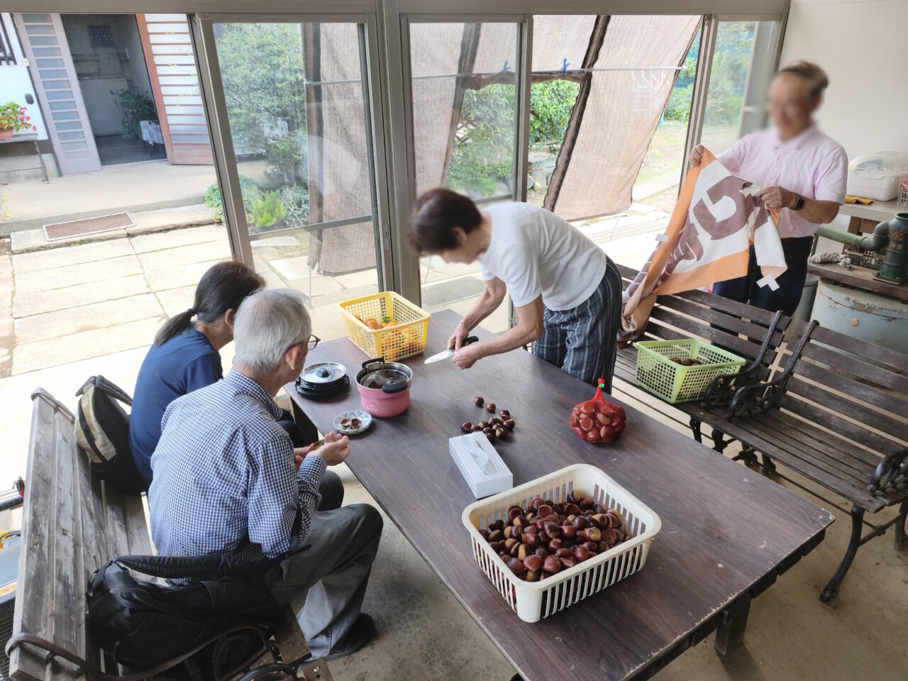 白岡市上野田「栗屋さん」